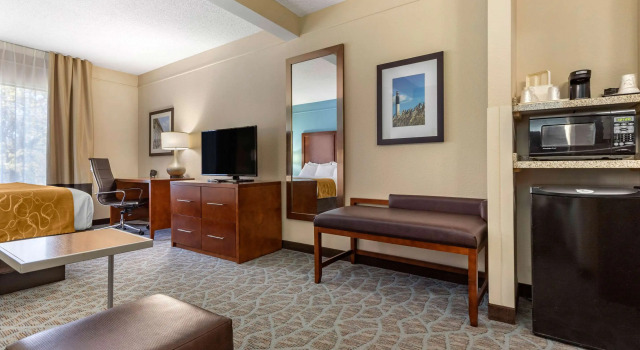 Двухместный люкс Comfort Suites Southport - Oak Island