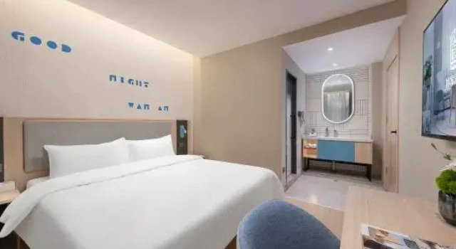 Двухместный люкс Homeinn · neo Hotel (Dezhou College Pedestrian Street Xuefu Branch)