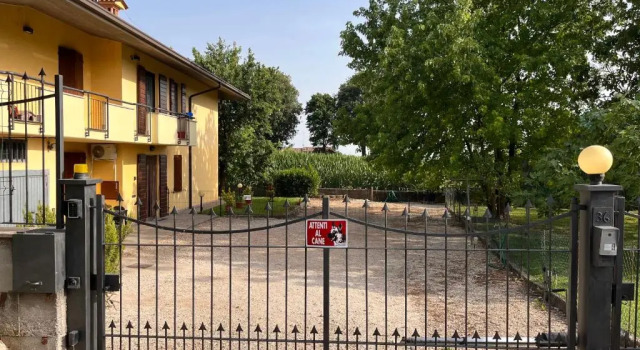 Коттедж c 1 комнатой Paola House