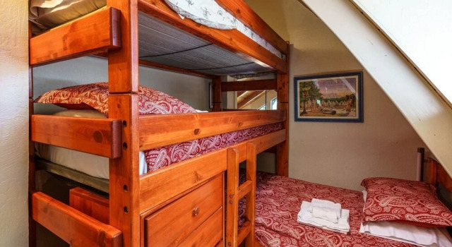 Hart Lake House - Amazing Location 500 Feet to Marina Beach and Pet Friendly! by Yosemite Region Resorts