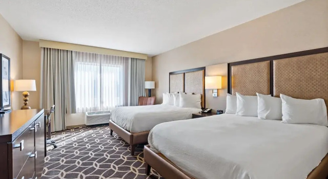 Четырёхместный номер Deluxe The Inn at Charles Town / Hollywood Casino