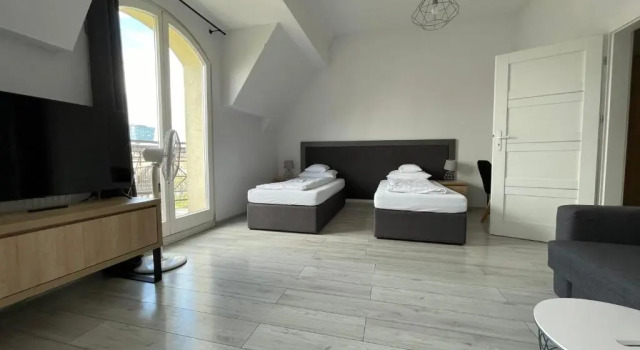 Апартаменты с балконом Aparthotel Platinum