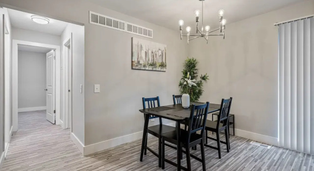 Spacious 2BR 1BA Haven - Perfect for Families, Забронировать Апартаменты/квартира Рочестер-Хиллс Detroit Metropolitan Area