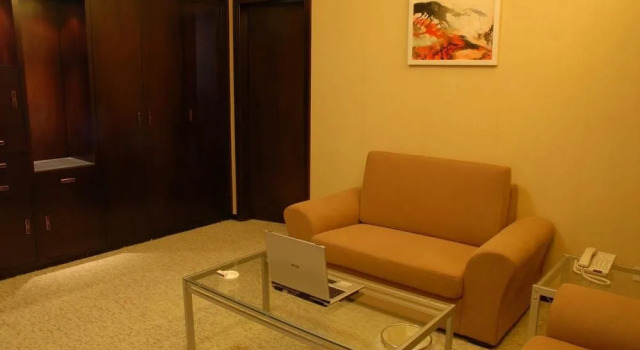 Whwh Business Hotel - Guangzhou, Rezervasyon Otel Guangdong otoparklı oteller, Otopark