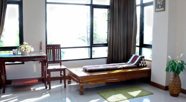 Номер Deluxe с балконом Yenjit Resort