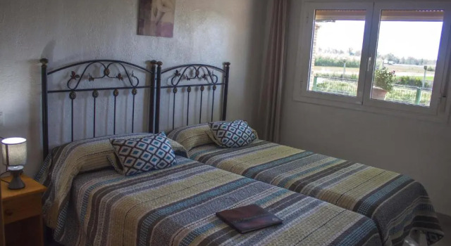 Holiday Home Paradise Ebro 1, Забронировать Отель Отели Дельтебре с парковкой, Парковка