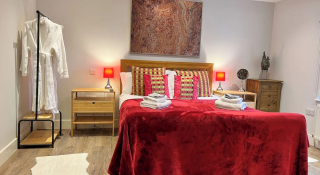 Sleeps 2 - Garden & Hot Tub Option, Buchen Sie Ferienhaus Gwent Brecon Beacons