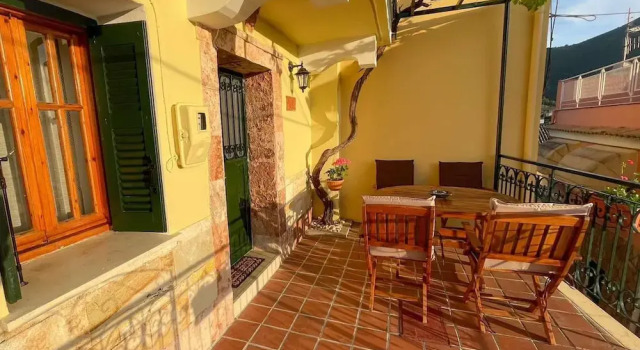 Коттедж Casa Efterpi-achilleion Village