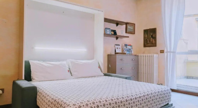 Il Pontile - Historic Center by villavistalago Bellano, Book Hotel Hotels in Bellano with Parking, Parking