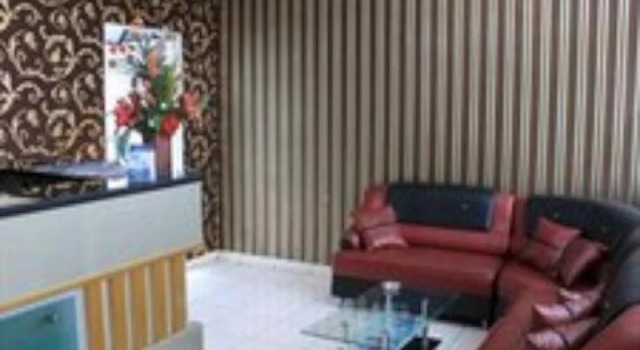 Urbanview Hotel Platinum Parepare, Prenota Hotel Hotel a Sulawesi con parcheggio, Parcheggio