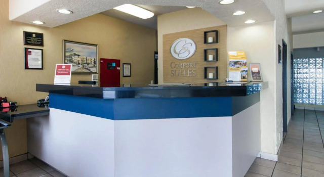 Quality Suites University, Rezerwuj Hotel El Paso 
