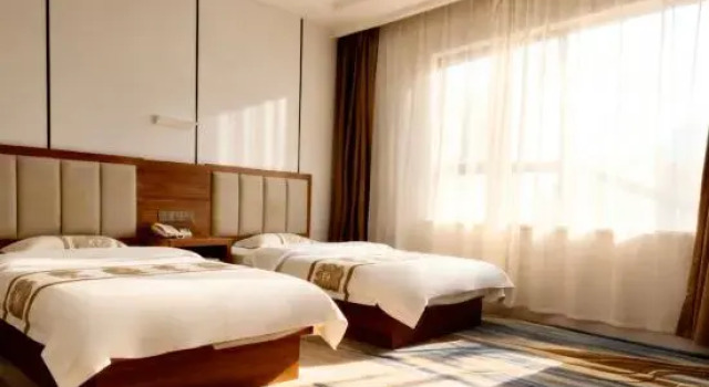 Люкс Comfort Lanzhou Baiming Hotel (Lanzhou Zhongchuan Airport T3 Terminal Station)