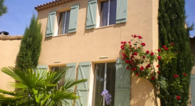 Villa Chemin des bonnets, Book Villa Sommerhuse i Trets, Hytte