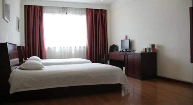 Star Holiday Inn - Zibo, Boek Mini-hotel Mini-hotels in Zibo, Mini-hotel
