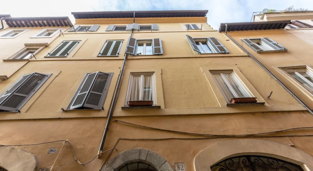 Rome as you feel - Vicolo delle Grotte