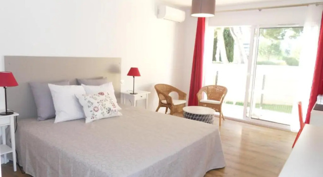 Номер Deluxe Lou Meinado, un concept "comme à lhôtel"