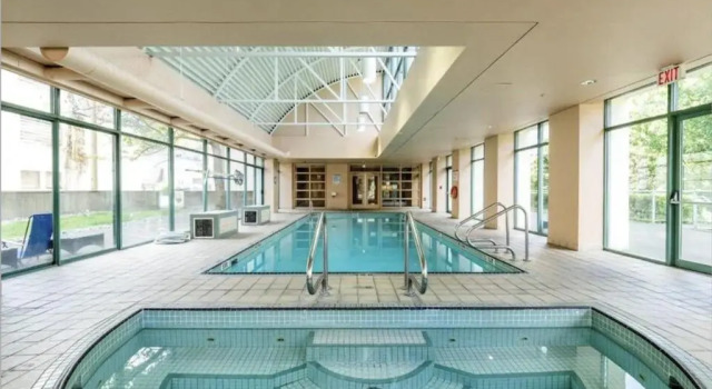 Апартаменты Sunset Beach Walk 2BD+2BA+1PRK Yaletown