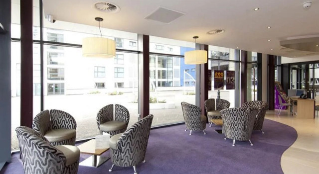 Premier Inn Cardiff City Centre, Забронировать Отель Кардифф Гламорган, рядом с Gorsedd Stones
