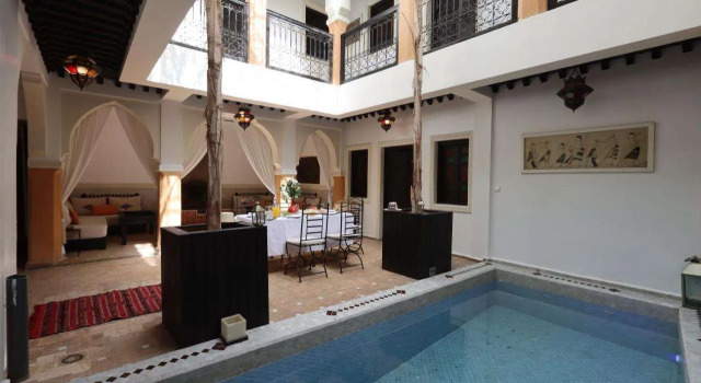 Riad 22 - L'Etoile d'Orient, Забронировать Отель Отели Марракеш-Тенсифт-Эль-Хауз с парковкой, Парковка