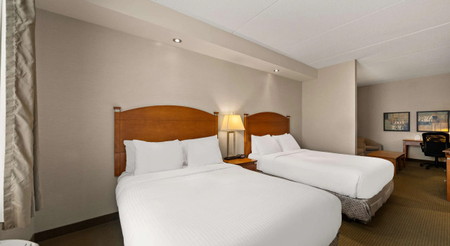 Четырёхместный люкс Best Western Plus Orangeville Inn & Suites