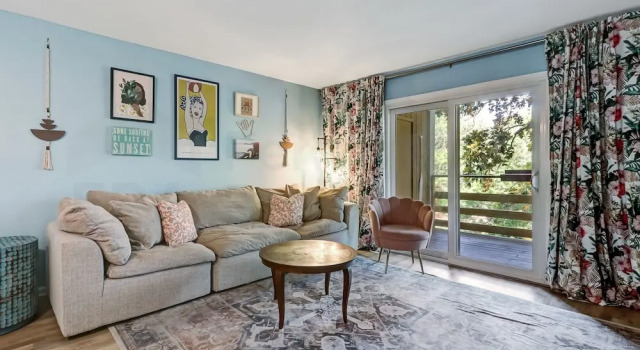 5d Amelia Landings 2 Bedroom Condo by RedAwning