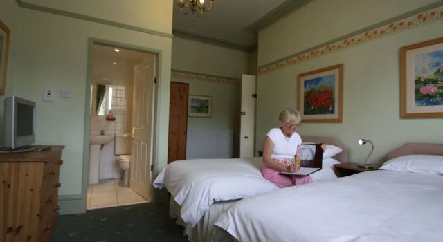 Somerset House B&B, Забронировать Отель «постель и завтрак» Отели Англии 3 звезды, 3*