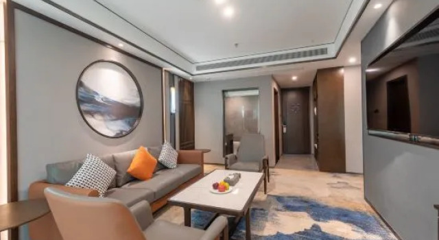 Люкс Executive Zhuhai Delong M Seaview Hotel (Lovers Road Seaside Swimming Pool Store)