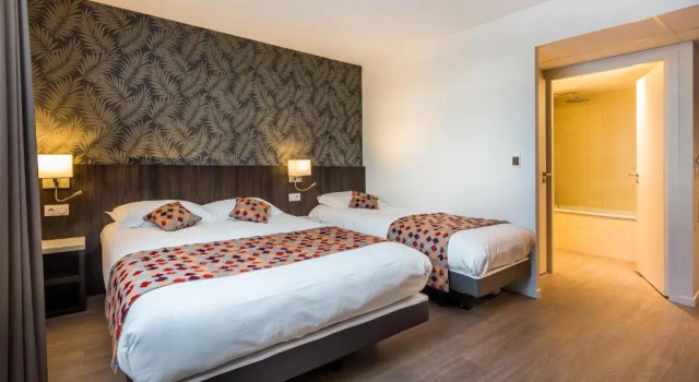Четырёхместный номер Superior Brit Hotel Ploermel - Hotel de lHippodrome