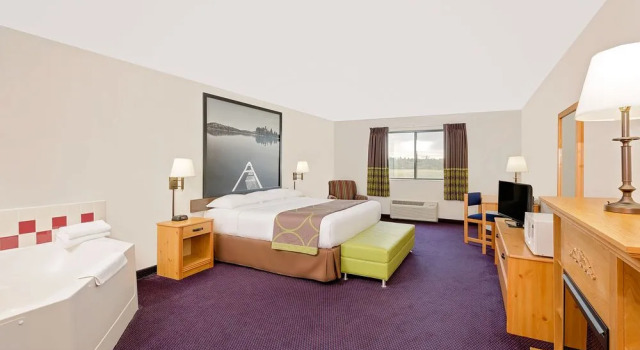 Super 8 St. James, Book Hotel Hoteller i Saint James med morgenmad, Morgenmad