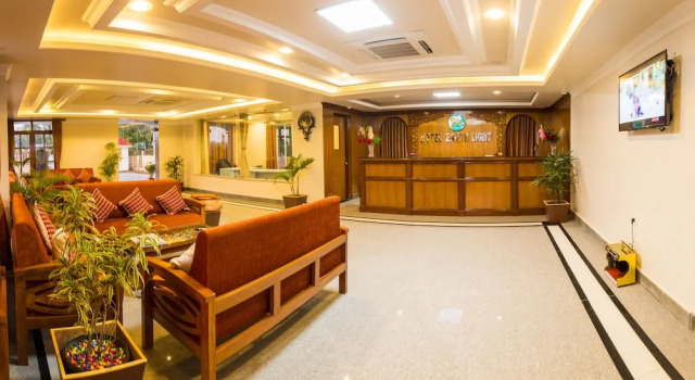 Hotel Earth Light, Chitwan National Park, Забронировать Отель Отели Саураха 3 звезды, 3*