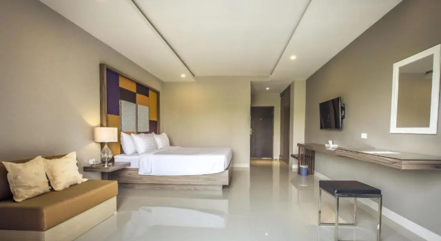 Двухместный номер Standard с балконом V Hotel Ubon Ratchathani