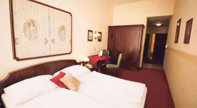 Theaterhotel & Suites Wien, Забронировать Отель Отели Вены с парковкой, рядом с Volkstheater, Парковка