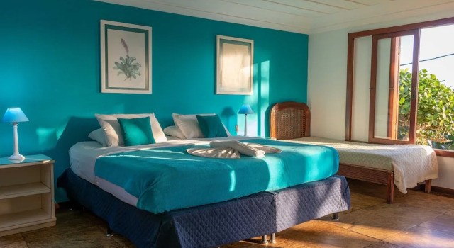 Четырёхместный номер Standard с балконом и с видом на сад Royal Turquesa Boutique Hotel