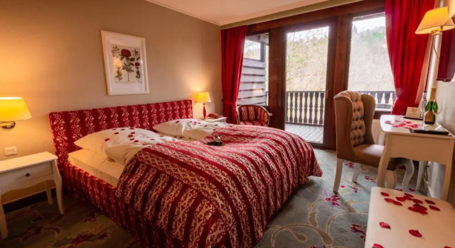 Hotel-Restaurant Burg Hornberg, Réserver Hôtel Neckarzimmern Odenwald