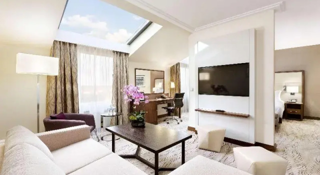 Двухместный люкс Deluxe DoubleTree by Hilton Hotel & Conference Centre Warsaw