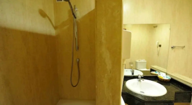 Полулюкс Hotel Lozano