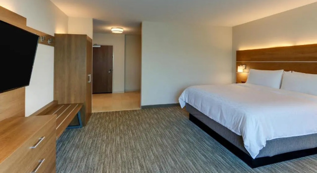 Номер Deluxe Holiday Inn Express & Suites - Roanoke - Civic Center