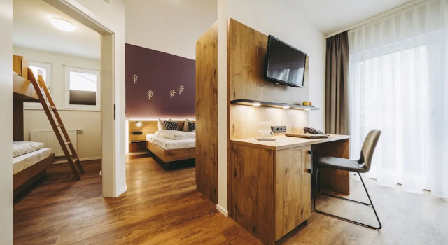 Четырёхместный номер Standard с 2 комнатами Pflugwirts Hotel und Gasthaus
