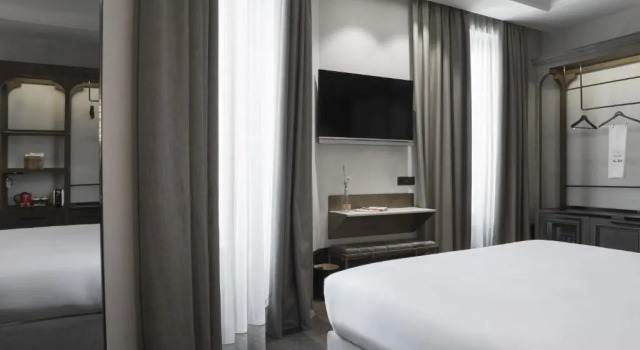 Двухместный номер Superior с балконом Wipton by Petit Palace anteriormente Icon Wipton