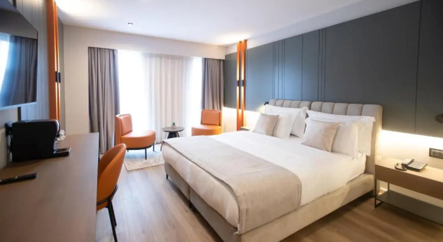 Двухместный номер Standard Hotel Elisa Tirana, Affiliated by Meliá