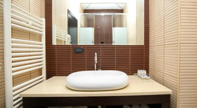 Полулюкс Hotel Vlora International