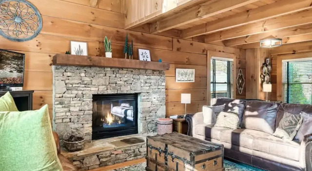 Апартаменты Minutes From Parkway I Private I Views I Hot tub