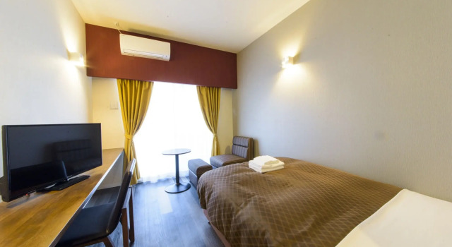 Mr.KINJO in MINAMIUEBARU, 预订 酒店 中城村 冲绳县