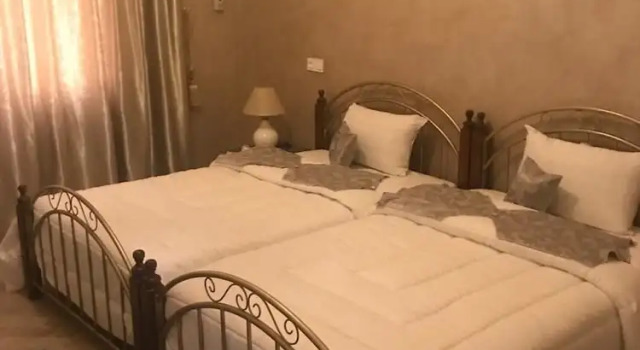 Riad Annada, Забронировать Отель Отели Марракеш-Тенсифт-Эль-Хауз с парковкой, Парковка