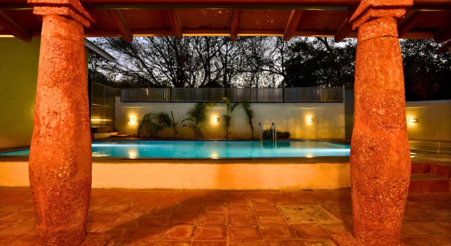 ELIVAAS Terra Rosa 4 BHK Villa With Pool, Prenota Villa Hotel a Goa con parcheggio, Parcheggio