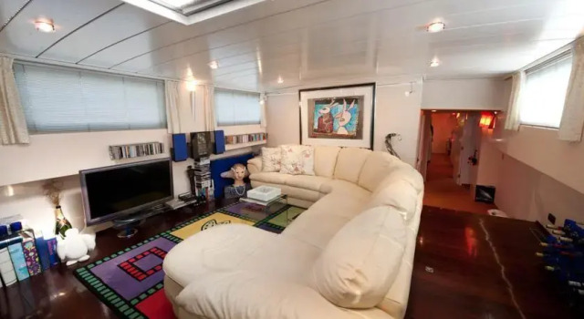 Houseboat NEMO