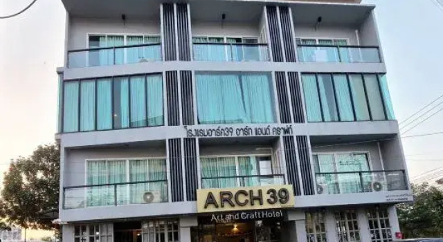 Mandalar Arch 39 Hotel
