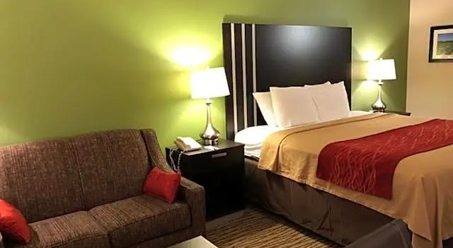 Двухместный люкс Economy Inn at Clinton
