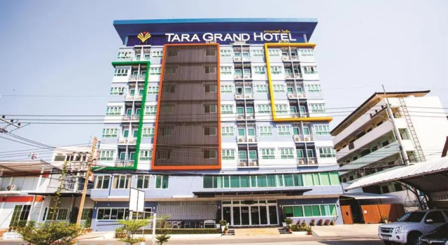 Номер Deluxe Tara Grand Hotel