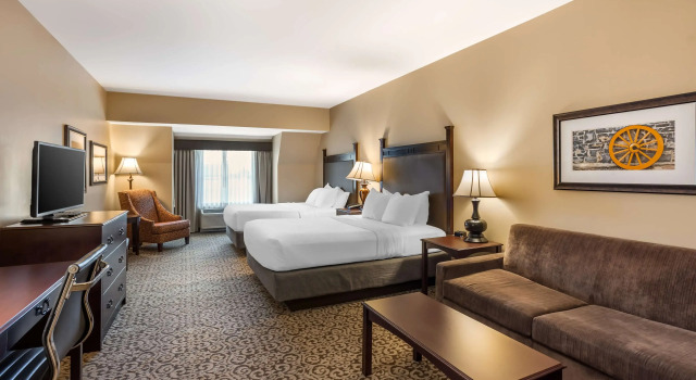 Четырёхместный люкс Best Western Plus Intercourse Village Inn & Suites
